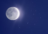 Mond bei den Plejaden
